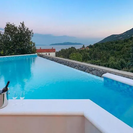 别墅 Vita,free Wifi,nearby Sea 奥帕提亚