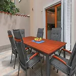 Vita,free Wifi,nearby Sea Villa *