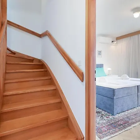 Vita,free Wifi,nearby Sea אופטיה