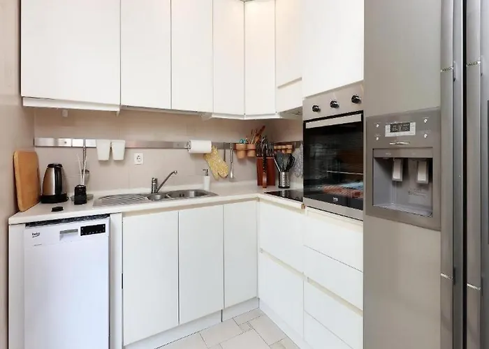 Vita,free Wifi,nearby Sea Villa