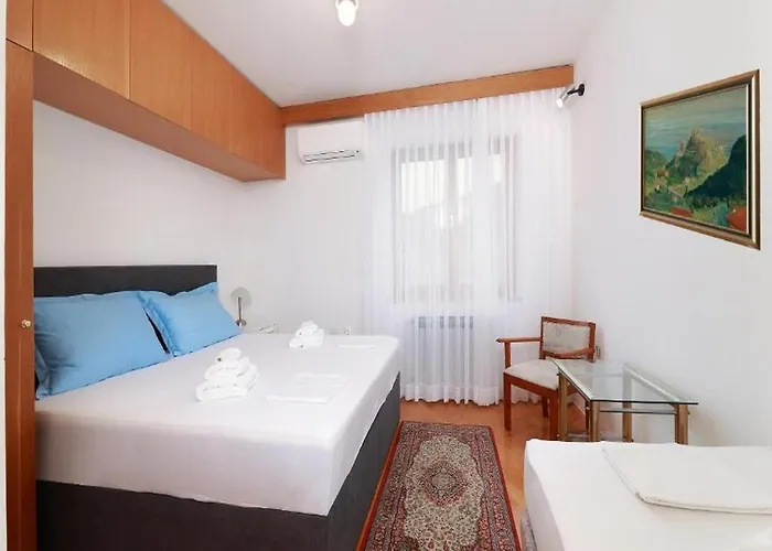 Vita,free Wifi,nearby Sea Villa *