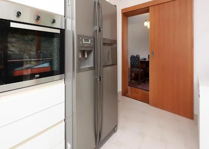 Vita,free Wifi,nearby Sea Villa