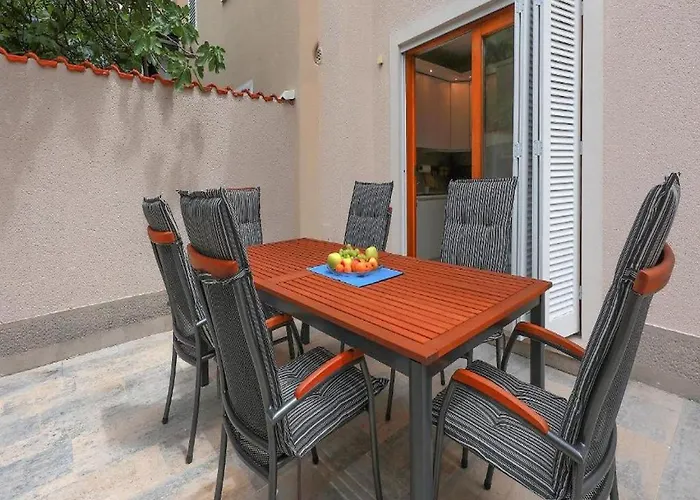 Vita,free Wifi,nearby Sea Villa *