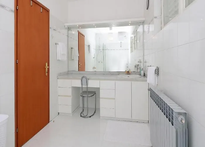 Villa Vita,free Wifi,nearby Sea