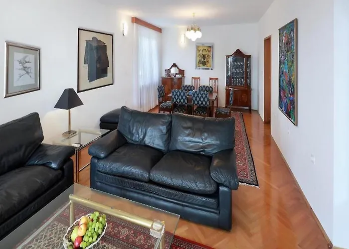 Vita,free Wifi,nearby Sea